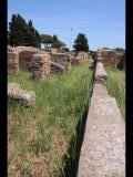 05971 ostia - regio iii - insula vii - casa della domus fulminata (iii,vii,5) - raum (e - 8) - raum (1) - korridor - bli ri osten - 06-2024.jpg